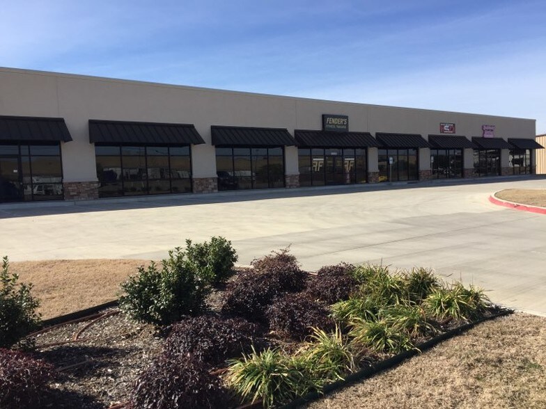 More Photos Of 5850 Kroger Dr, Fort Worth Storefront Retail Office For Lease
