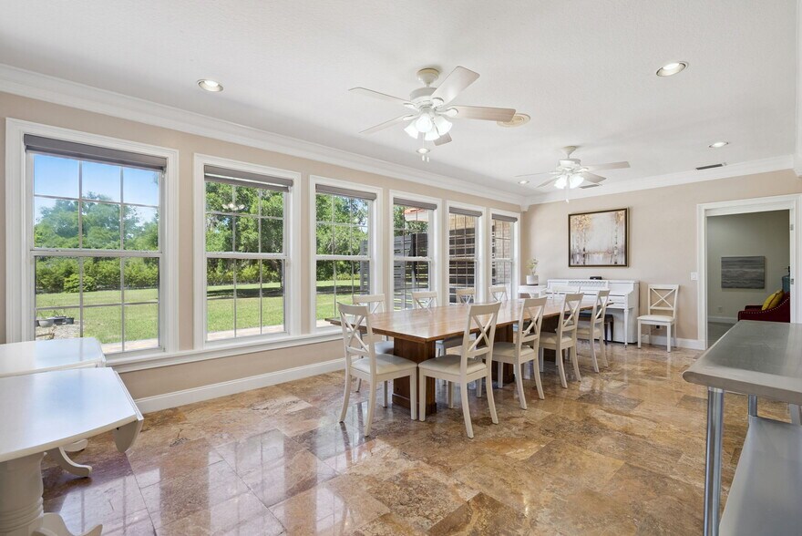 More Photos Of 1498 Markham Woods Rd, Longwood Flex For Sale