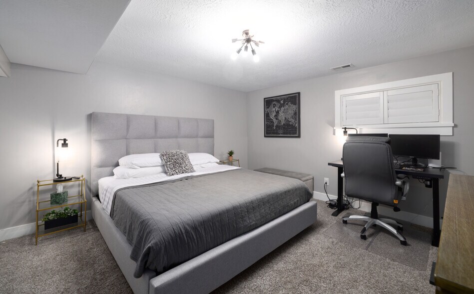 More Photos Of 270 E 5100 S, Washington Terrace Multifamily For Sale