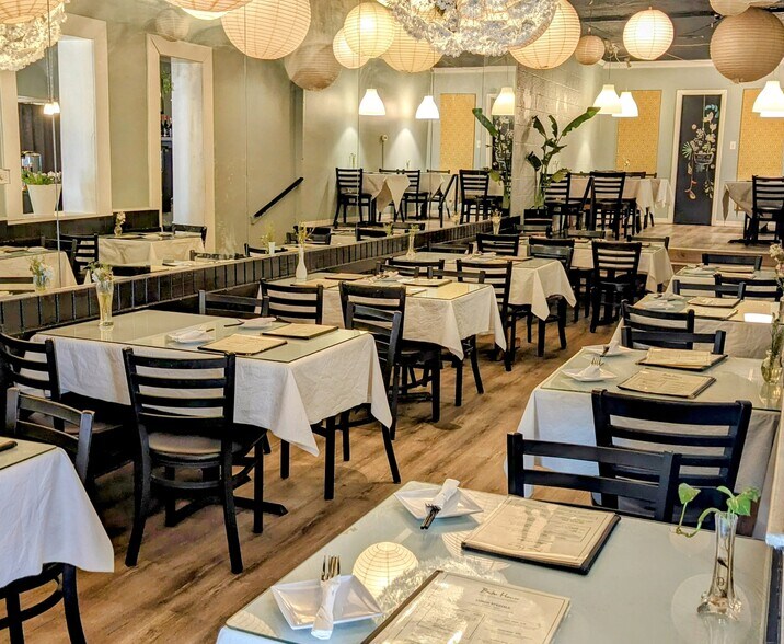 More Photos Of 332 Tate St, Greensboro Restaurant For Lease