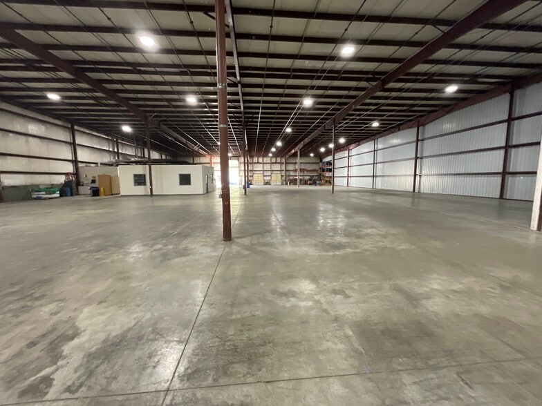 More Photos Of 7377 Expressway Ct SW, Grand Rapids Warehouse For Lease