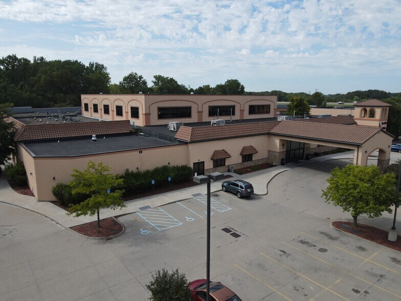Primary Photo Of 5000 Merle Hay Rd, Des Moines Hotel For Sale