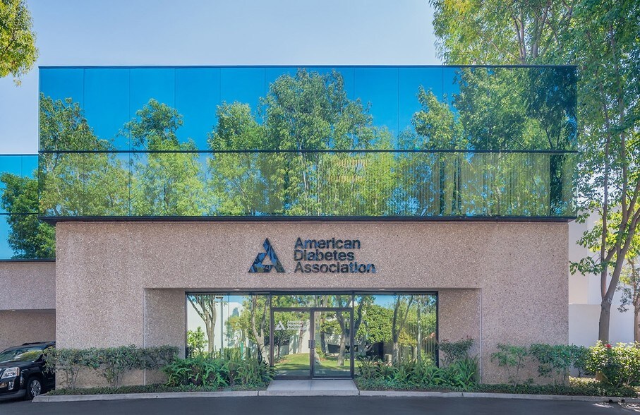 More Photos Of 17752 Mitchell N, Irvine Serviced Offices For Lease