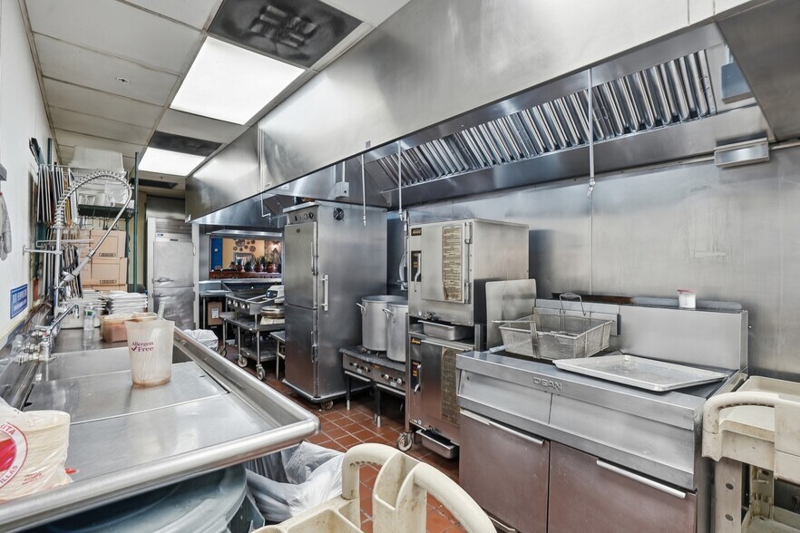 More Photos Of 1331 E North St, Rapid City Restaurant For Sale