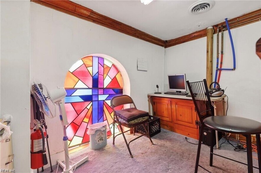 More Photos Of 1613 E Washington St, Suffolk Religious Facility For Sale