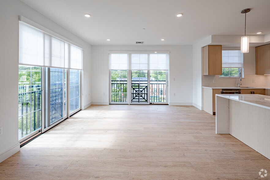 More Photos Of 545 S Livingston Ave, Livingston Apartments For Lease