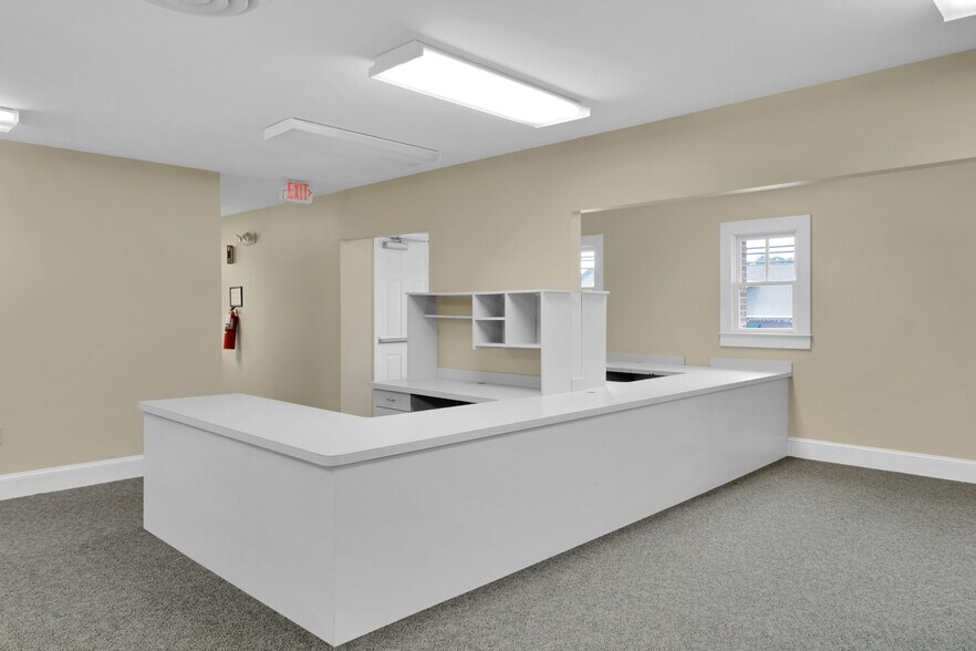 More Photos Of 1201-1203 Colonial Commons Ct, Lancaster Medical For Lease