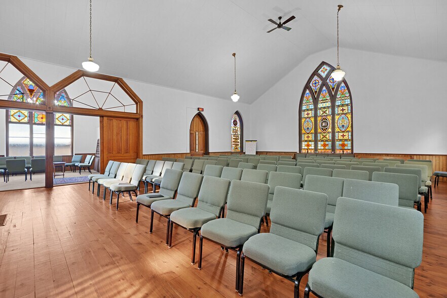 More Photos Of 30 Quarterline St, Newaygo Specialty For Sale