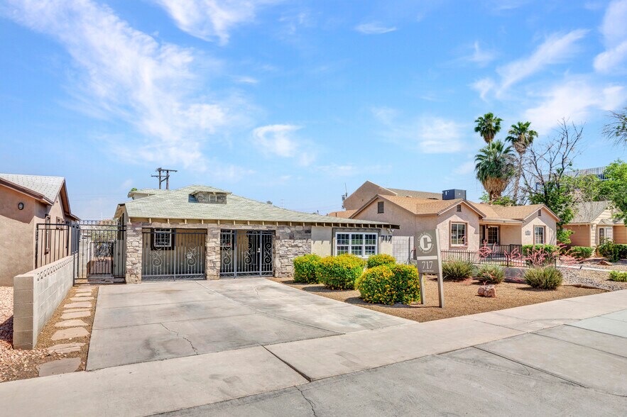 More Photos Of 717 S 8th St, Las Vegas Office For Sale