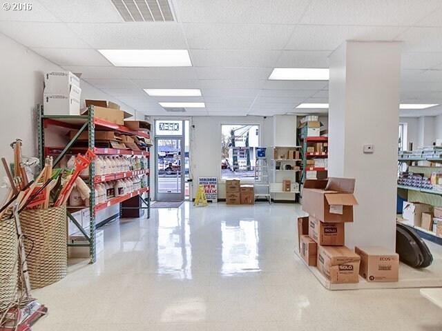 More Photos Of 8105 SE Duke St, Portland Storefront Retail Office For Sale