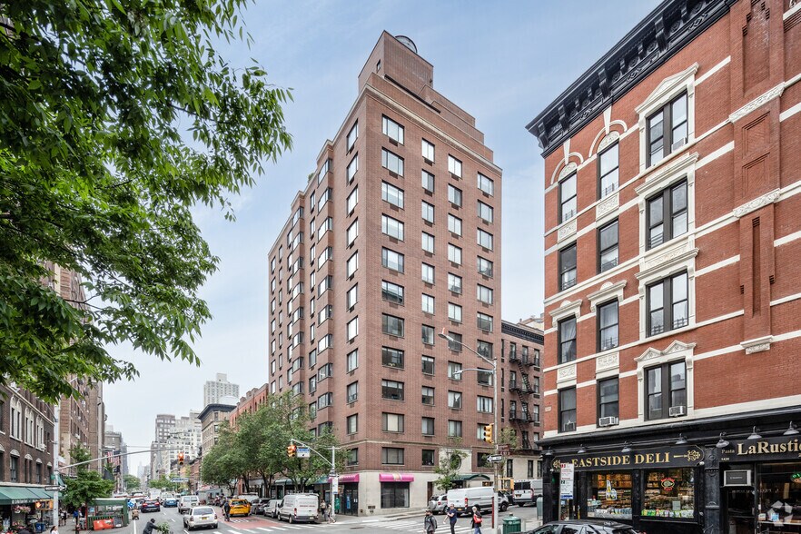 More Photos Of 1410-1418 Lexington Ave, New York Apartments For Lease