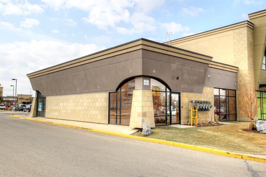 More Photos Of 5212 48 St, Red Deer Office For Lease