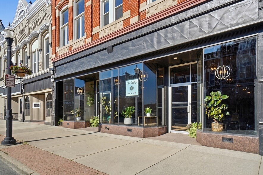 More Photos Of 209 N Main St, Delphos Restaurant For Sale