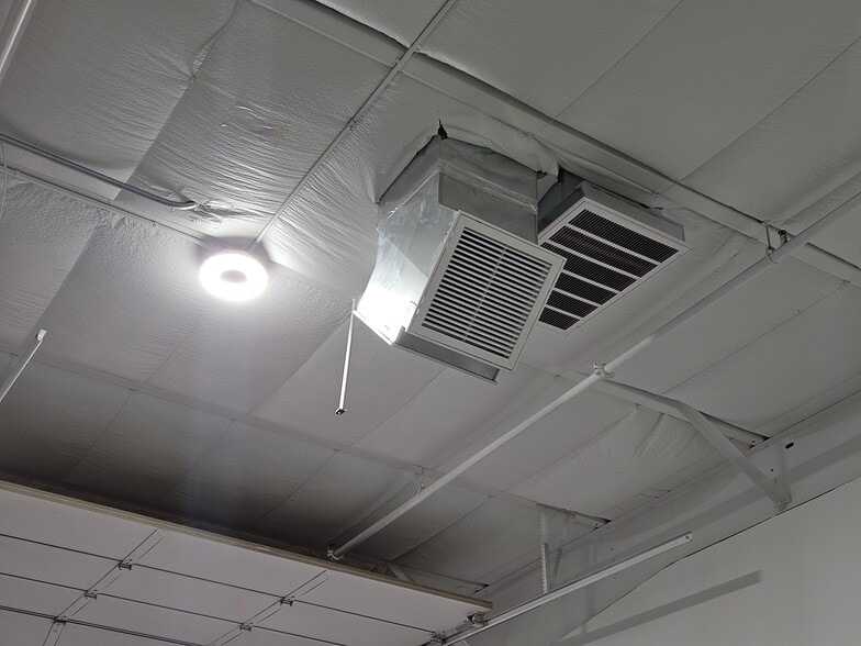More Photos Of 2921 Friendly Pl, Bullhead City Light Distribution For Lease