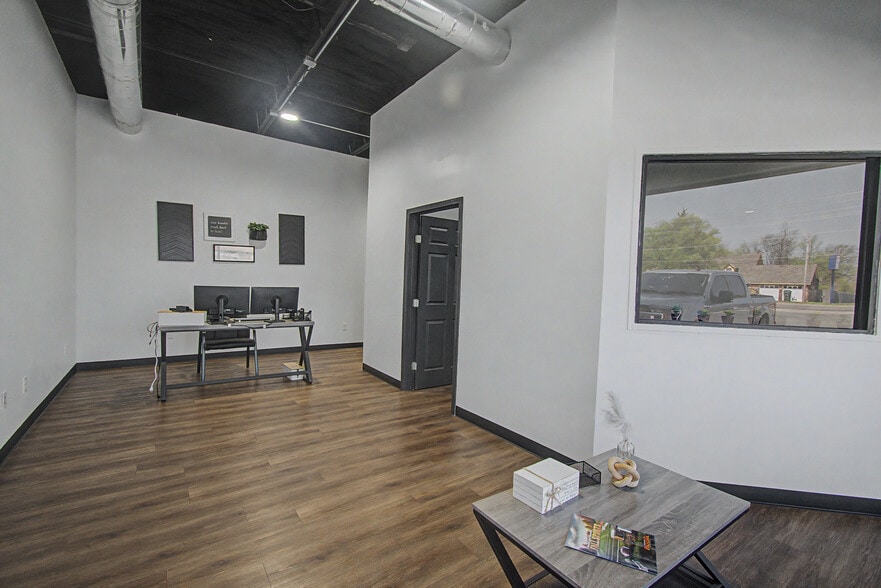 More Photos Of 3305 Chandler Rd, Muskogee Freestanding For Lease