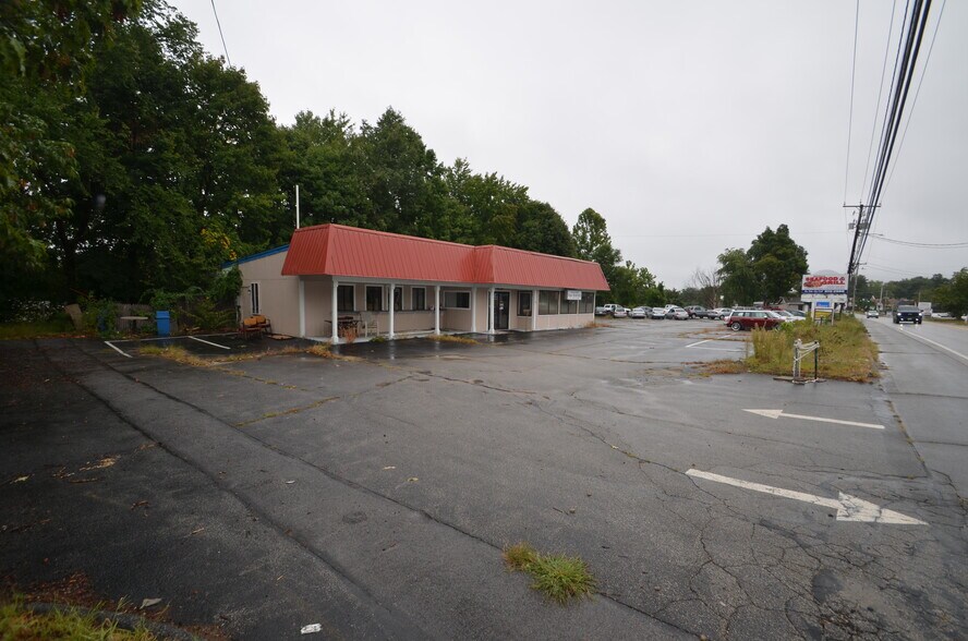 More Photos Of 251 Elm St, Milford Restaurant For Sale