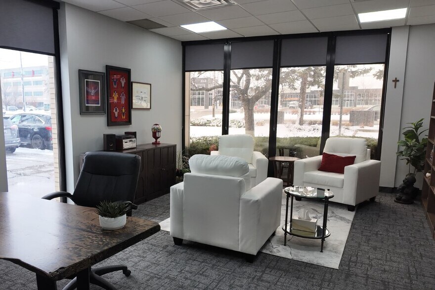 More Photos Of 3190 Harvester Rd, Burlington Office For Sale