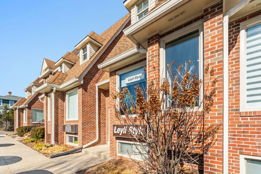 More Photos Of 10130-10134 Colvin Run Rd, Great Falls Medical For Lease