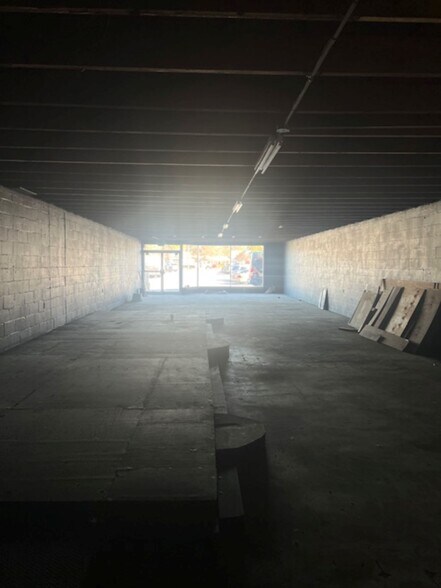 More Photos Of 1711 Watson Blvd, Warner Robins General Retail For Sale
