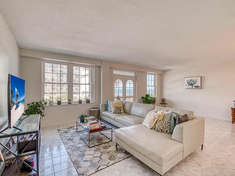 More Photos Of 3475 S Ocean Blvd, Palm Beach Apartments For Sale