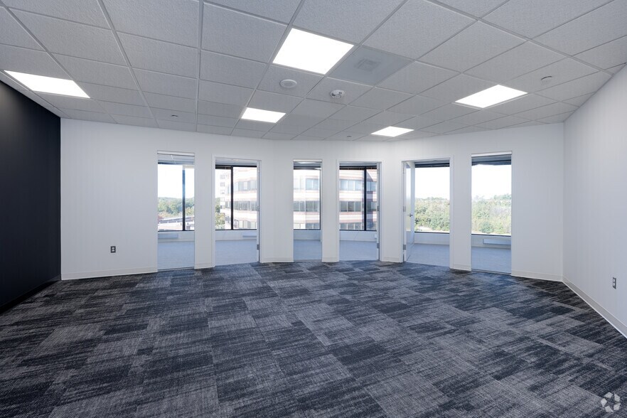 More Photos Of 10451 Mill Run Cir, Owings Mills Office For Sale