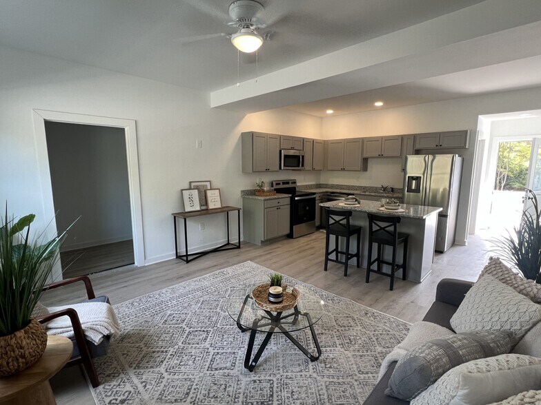 More Photos Of 1835 E Home Rd, Springfield Apartments For Sale