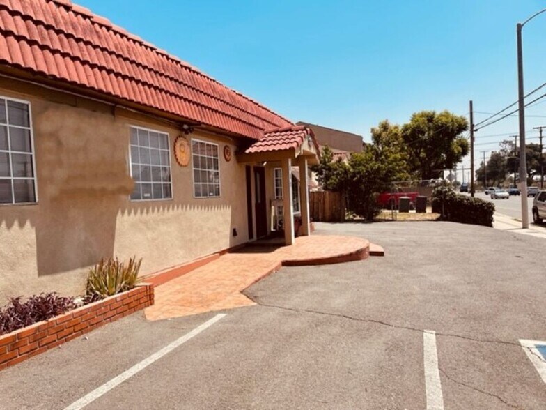 More Photos Of 1033 E 4th St, Ontario Medical For Lease