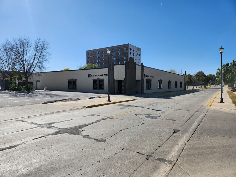 More Photos Of 305 N Federal Ave, Mason City Freestanding For Sale
