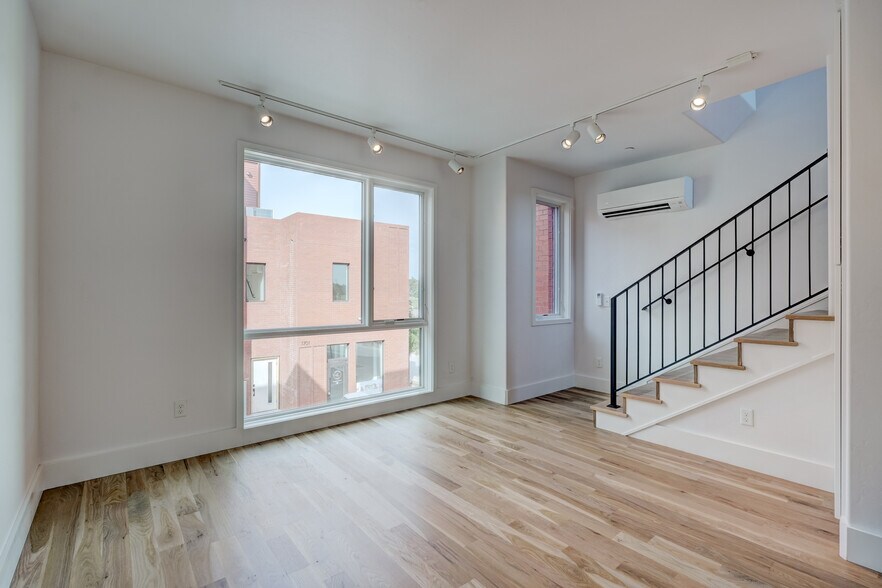 More Photos Of 1700 Spoke St, Oklahoma City Office Residential For Sale
