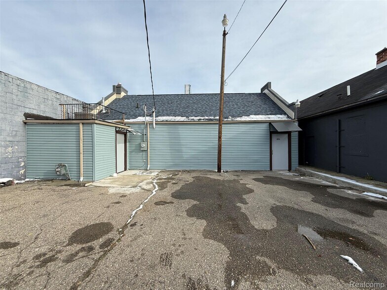 More Photos Of 22741 Van Dyke Rd, Warren Storefront For Lease