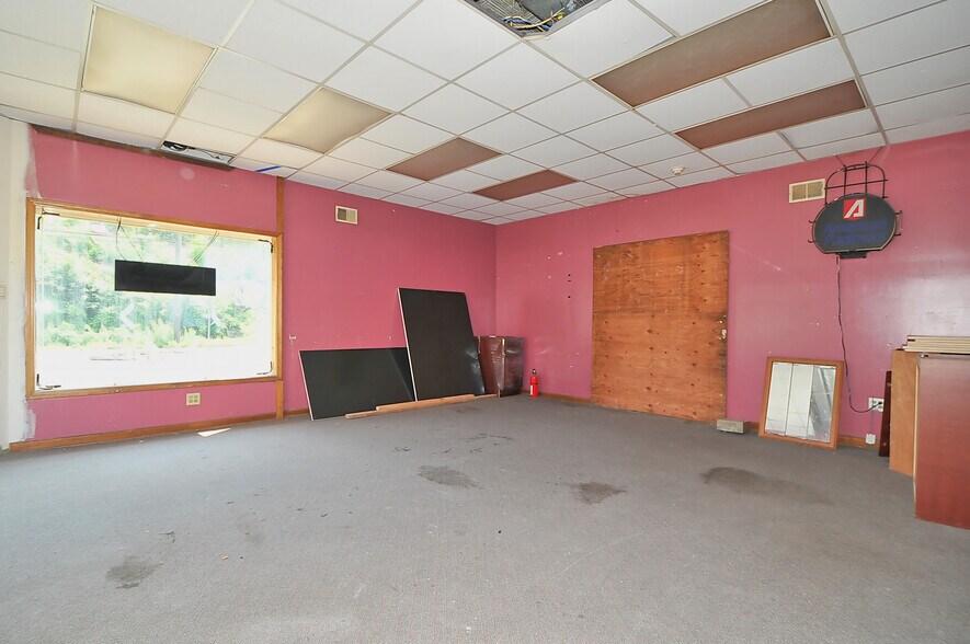 More Photos Of 511 W Westfield Ave, Roselle Park Storefront Retail Residential For Sale
