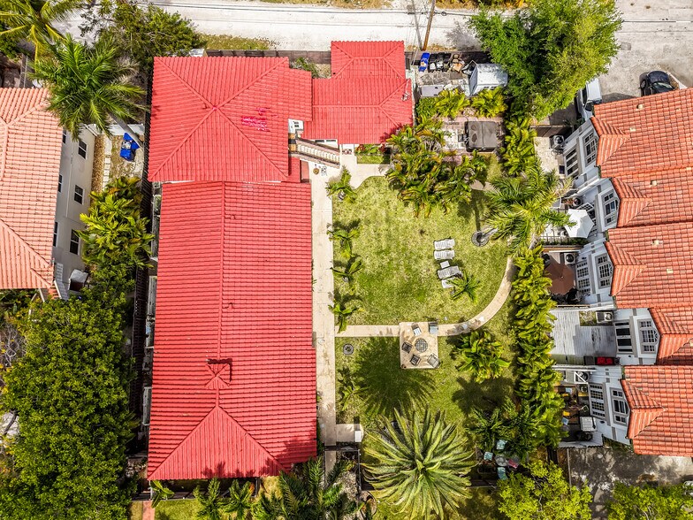 More Photos Of 2625 NE 13th Ct, Fort Lauderdale Apartments For Sale