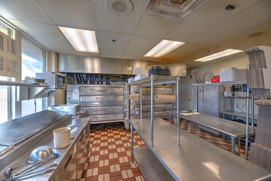 More Photos Of 116 S Larkin Ave, Joliet Restaurant For Sale