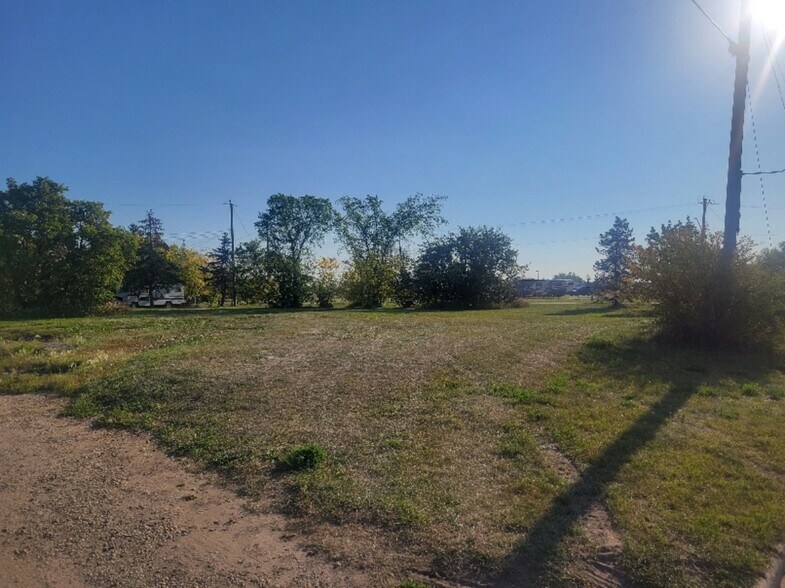 More Photos Of 4804 51 Av, Tofield Land For Sale