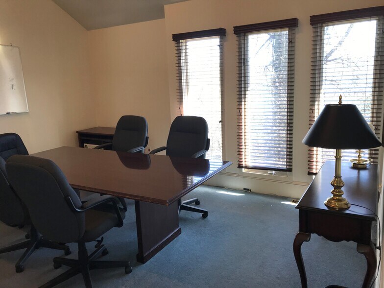 More Photos Of 300 N Pottstown Pike, Exton Office For Lease