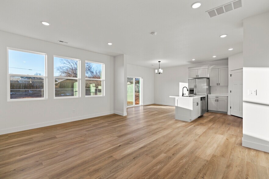 More Photos Of 39 N 200 E, Richfield Multifamily For Sale