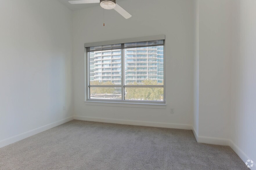 More Photos Of 880 W Peachtree St NW, Atlanta Apartments For Lease