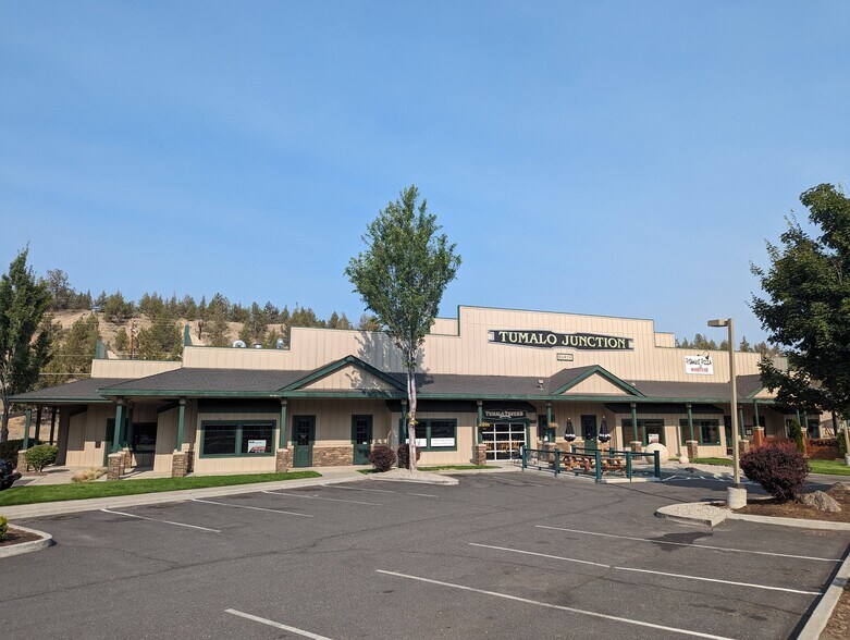 More Photos Of 64670 Strickler Ave, Bend Storefront For Sale