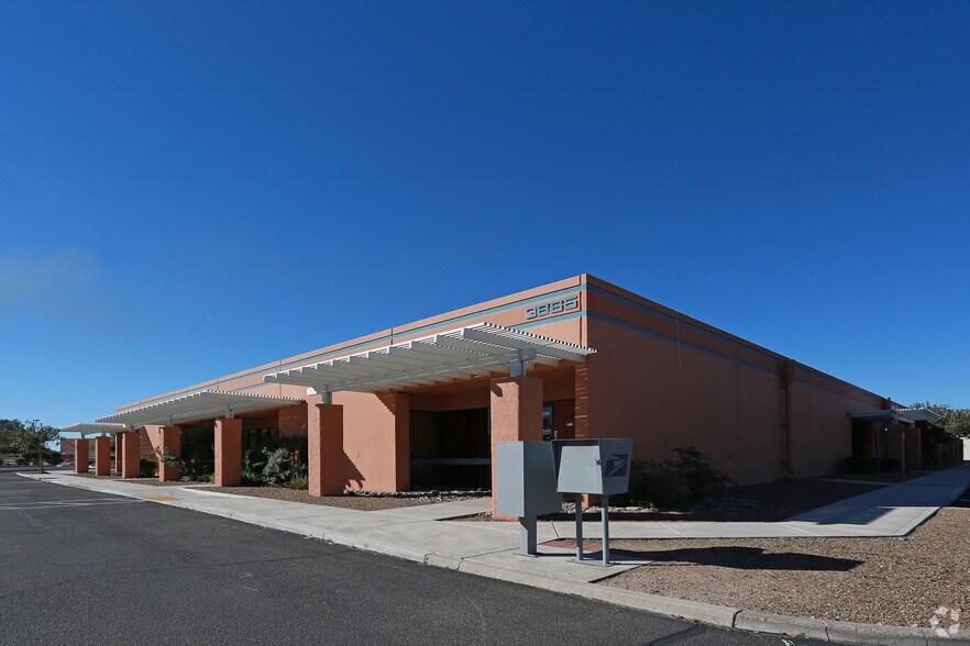 More Photos Of 3865 E 34th St, Tucson Light Manufacturing For Lease