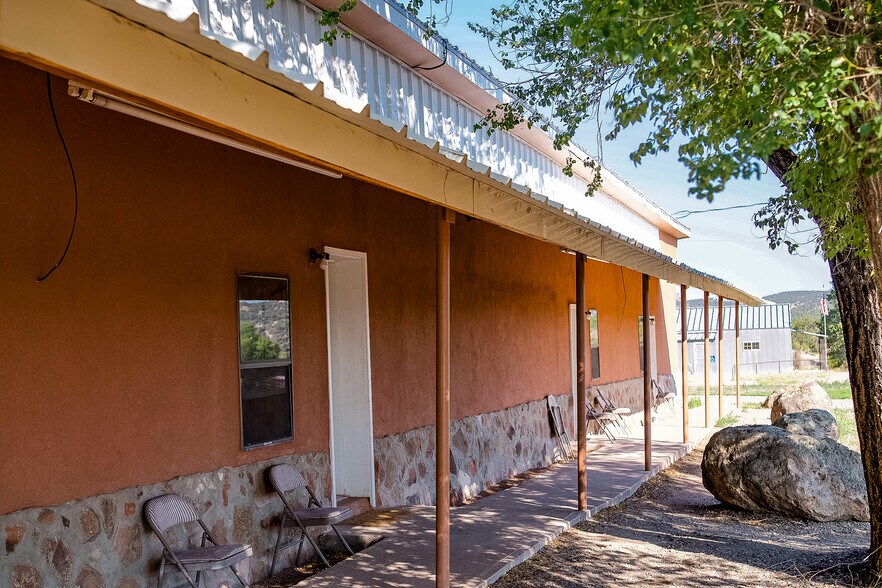 More Photos Of 1 Highway 60, Datil Service Station For Sale