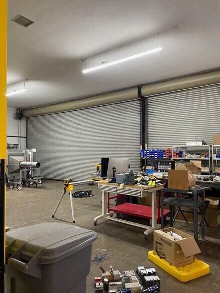 More Photos Of 12031 Jefferson Blvd, Culver City Warehouse For Lease