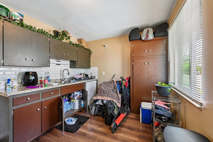 More Photos Of 5250 E Warren Ave, Denver Apartments For Sale