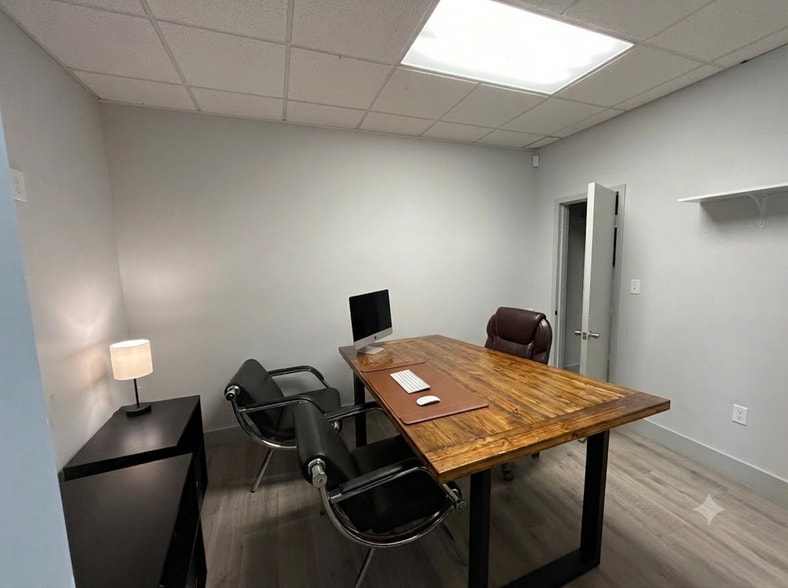 More Photos Of 6851 Bird Rd, Miami Freestanding For Lease
