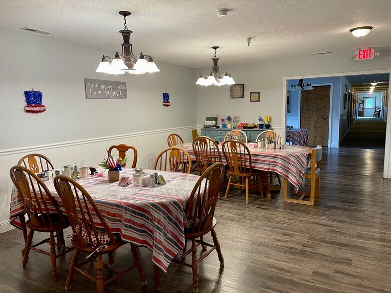 More Photos Of 410 Sunset Dr, Vandalia Apartments For Sale