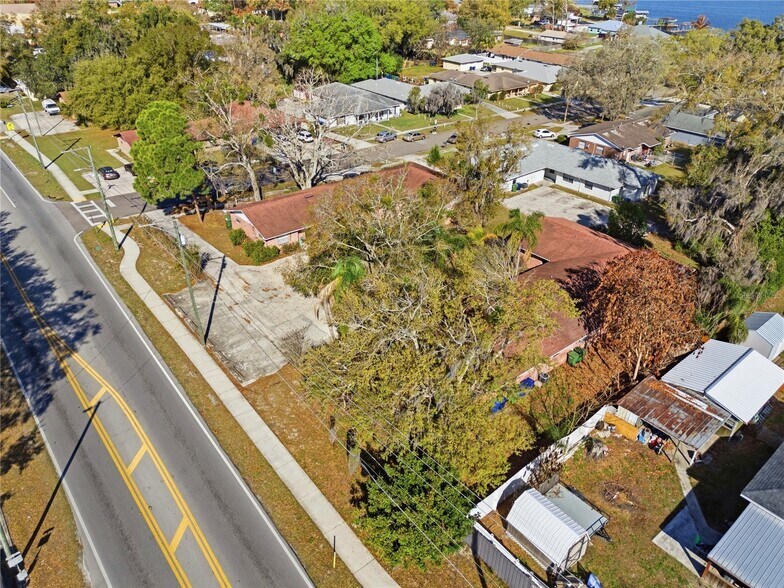 More Photos Of 2300 W Cannon Ter NW, Winter Haven Apartments For Sale