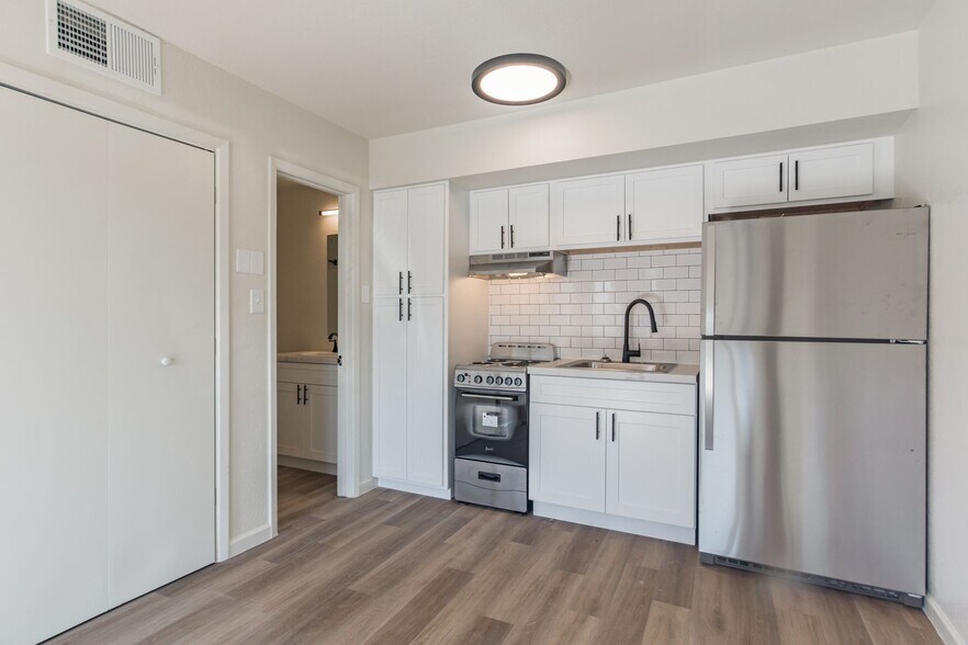 More Photos Of 14001-14007 N Primrose St, El Mirage Apartments For Sale