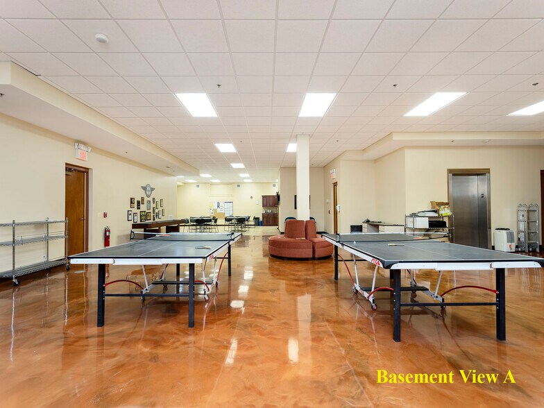 More Photos Of 739 North Ave, Glendale Heights Loft Creative Space For Sale