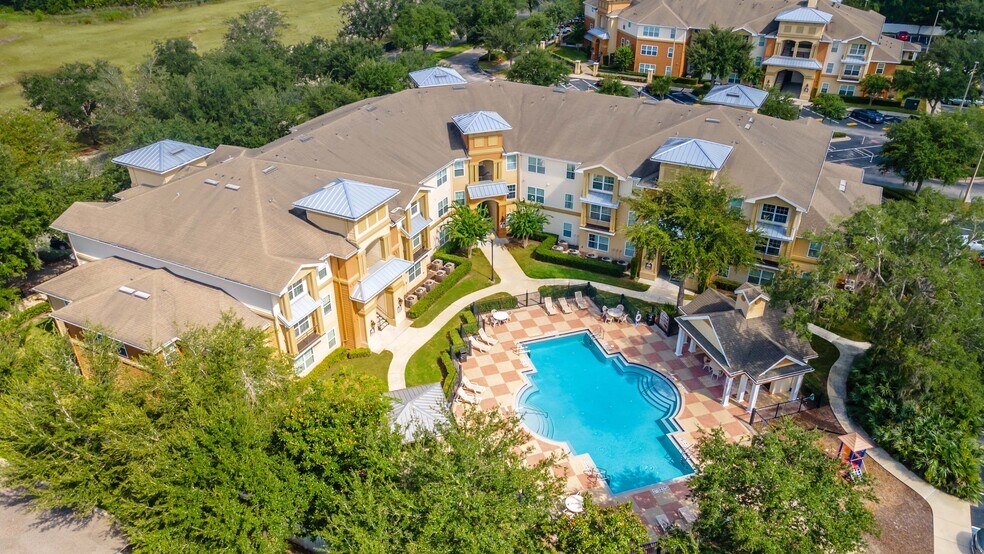 More Photos Of 450 Fontana Cir, Oviedo Apartments For Lease