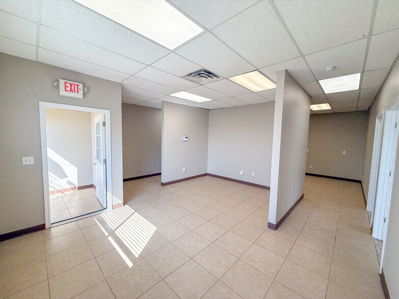 More Photos Of 12718 TX-191, Midland Warehouse For Lease