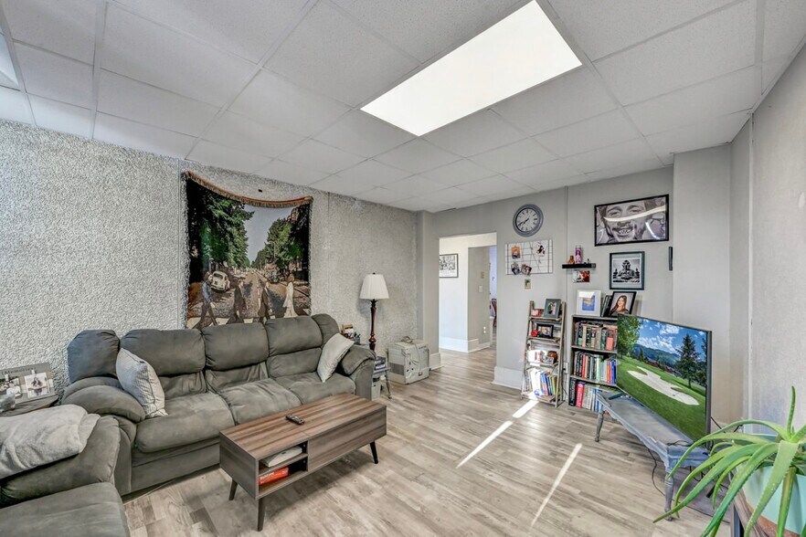 More Photos Of 310-312E Lackawanna Ave, Olyphant Apartments For Sale